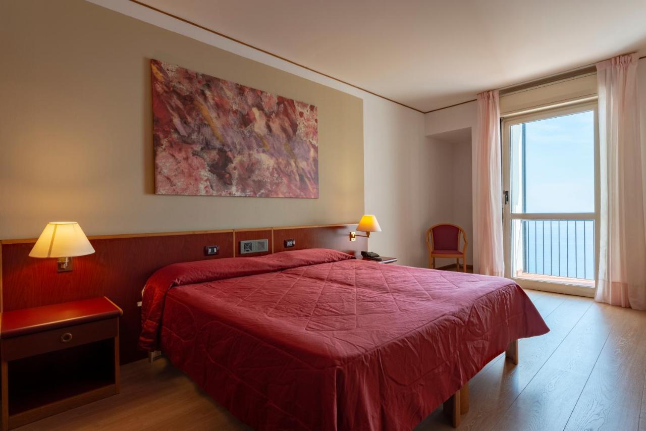 Hotel Torre Normanna Altavilla Milicia Eksteriør bilde