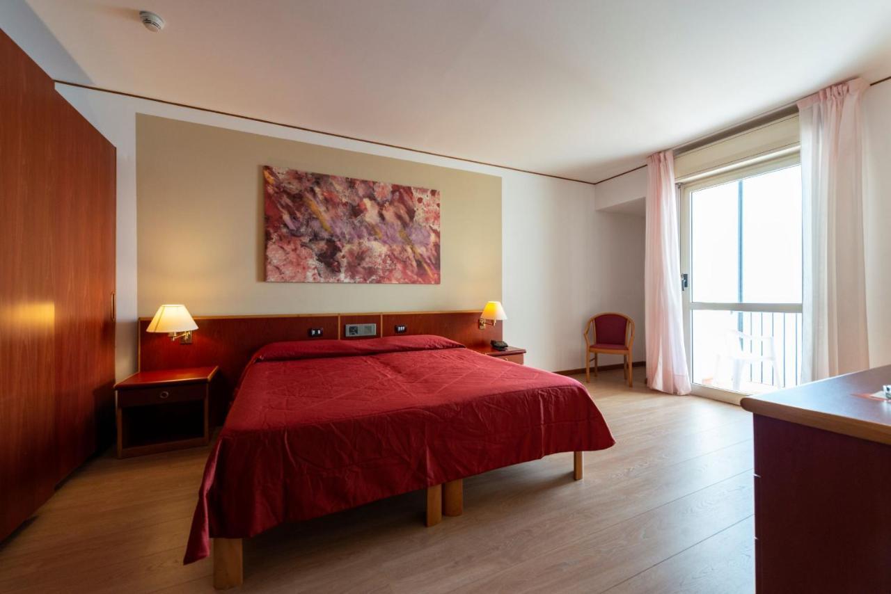 Hotel Torre Normanna Altavilla Milicia Eksteriør bilde